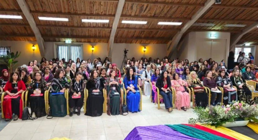 یەکەمین کۆنفرانسی نەتەوەیی ژنانی کورد لە وڵاتی هۆڵەندا بەڕێوەچوو